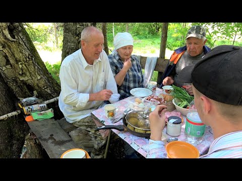 Наши славные покосы продолжаются. К нам приехали гости