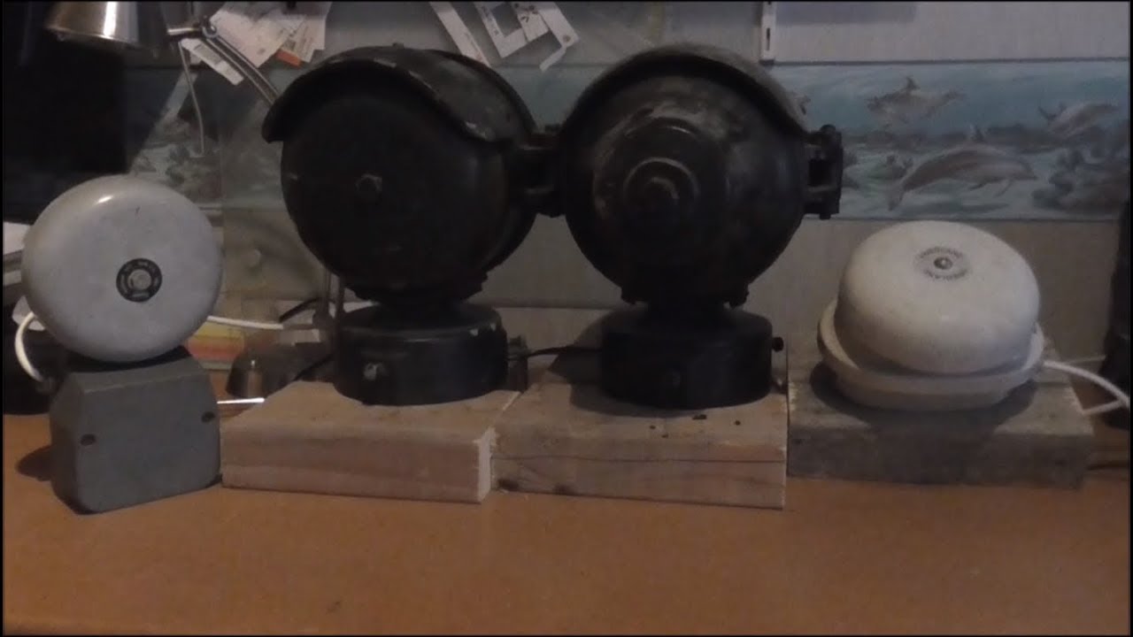 Mechanische overwegbel/ Sonnerie Passage a Niveau /Railroad crossing bell/ Läutewerk Bahnübergang