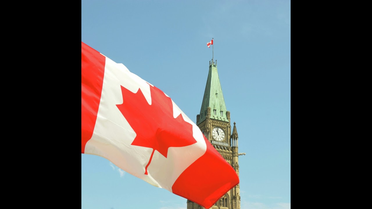 Best-selling author details struggle of reclaiming her Canadian citizenship