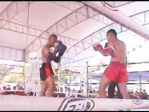 1/2 Muay Thai Battle of the Best R.Claro vs R.Pabalate, Luneta, Manila,Philippin...  14Jun09