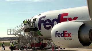 FedEx eyes stronger fiscal 2025 profit, shares soar | REUTERS