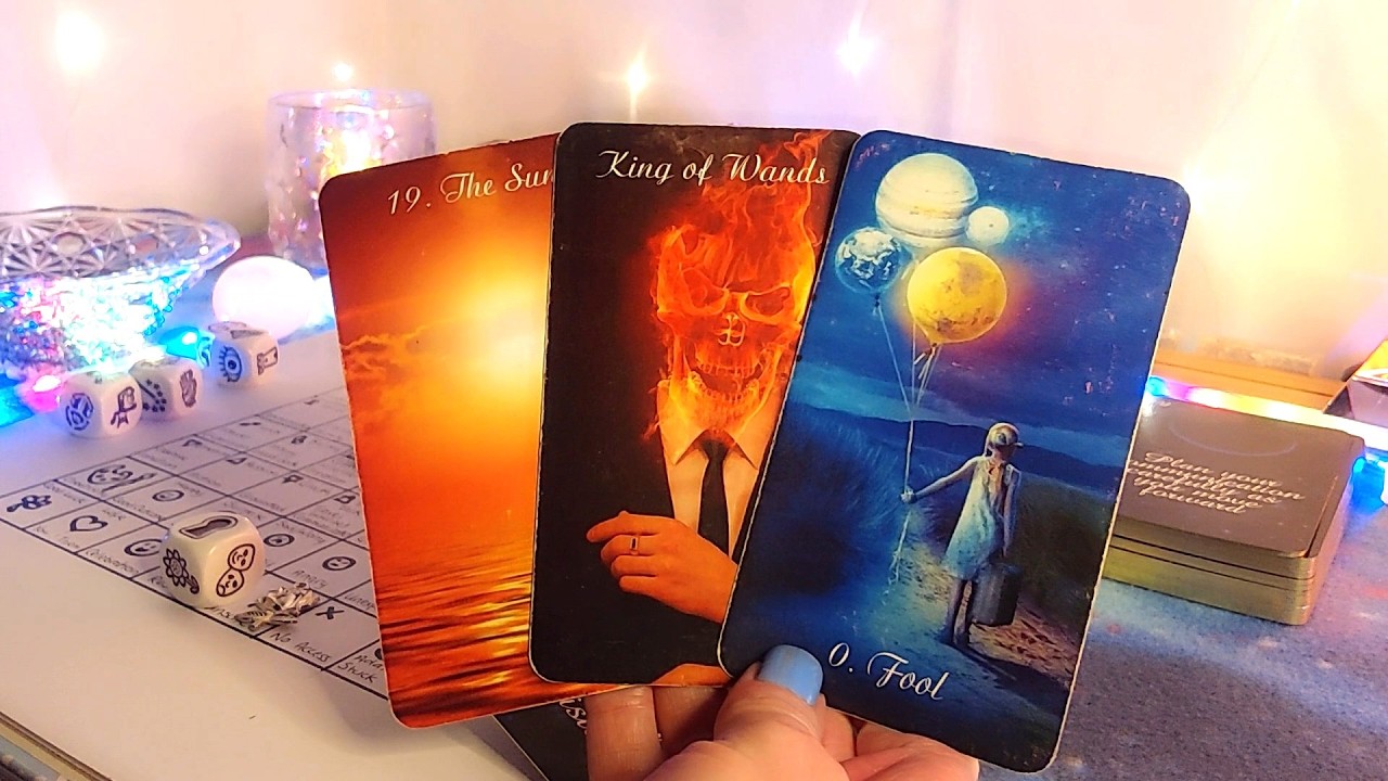YOU'RE COMMITTED TO YOU and SOMEONE WANTS YOUR ATTENTION Collective Tarot Reading
