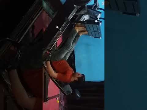 ايمن العجوز