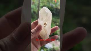 Trụ tinh thể thạch anh trắng nguyên bản tự nhiên nặng 221g | giá 180k