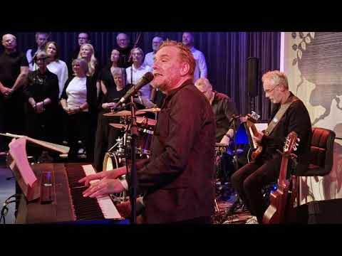 Michael Jeff Johnson - Det  är dig jag kommer hem till (live ft. kören)