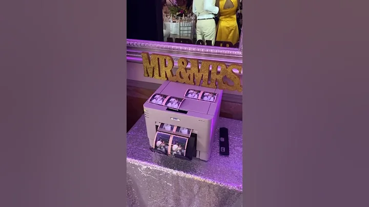 Our mirror Photo Booth at a beautiful wedding!