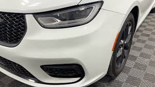 Pre-Owned 2022 Chrysler Pacifica Limited | Best in Market for Used Vehicles!