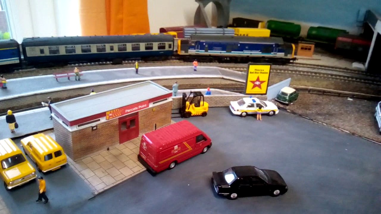 Bachmann 37 429 with Coastal DCC sound