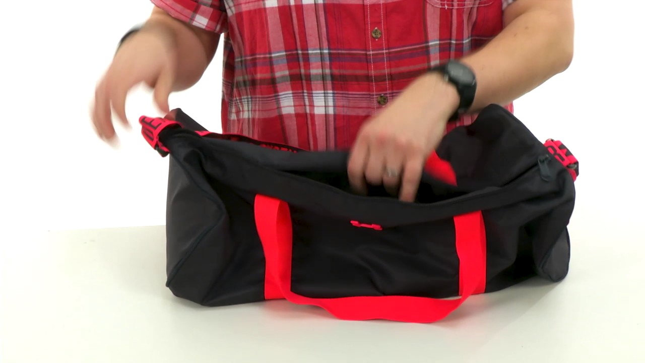 under armour favourite duffel bag