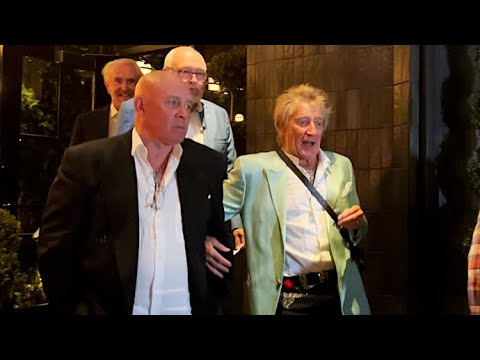 Rod Stewart Is Appreciative Of The Fanfare After Dining With Son Sean