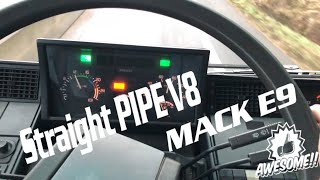 Riding Big Mack V8 Renault Magnum AE 560 open pipe/LKW V8 offen 16,4 litre Mack E9/1000cui