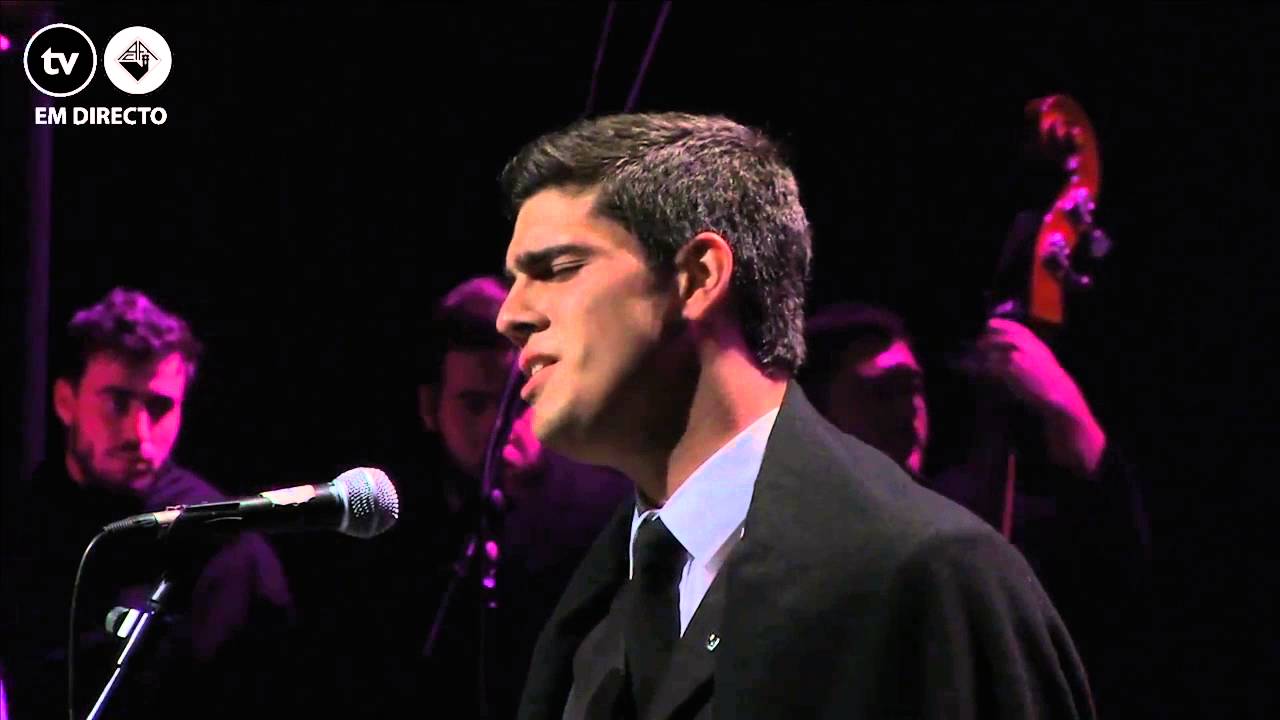 Estudantina Universitária de Coimbra - Vida Tão Estranha