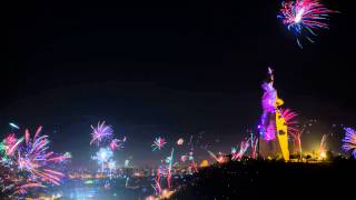 NYE Fireworks at the Monument