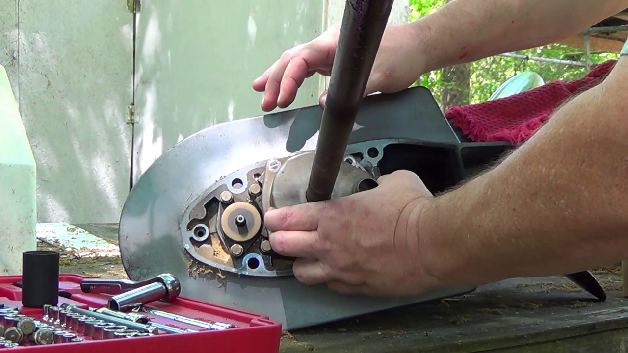 Replacing the Water Pump & Lower Unit Oil in 115 Mariner YouTube