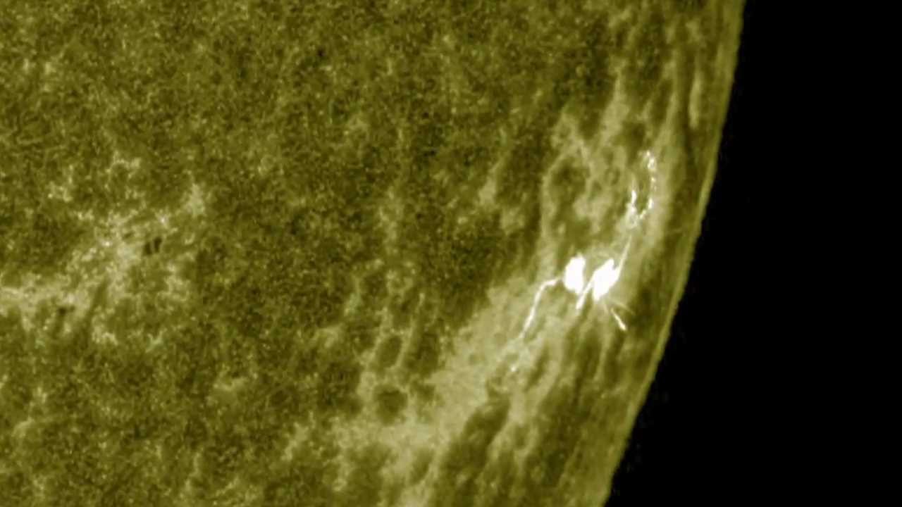 Large Sunspots Appearing - THE SUN TODAY - 10 September 2012