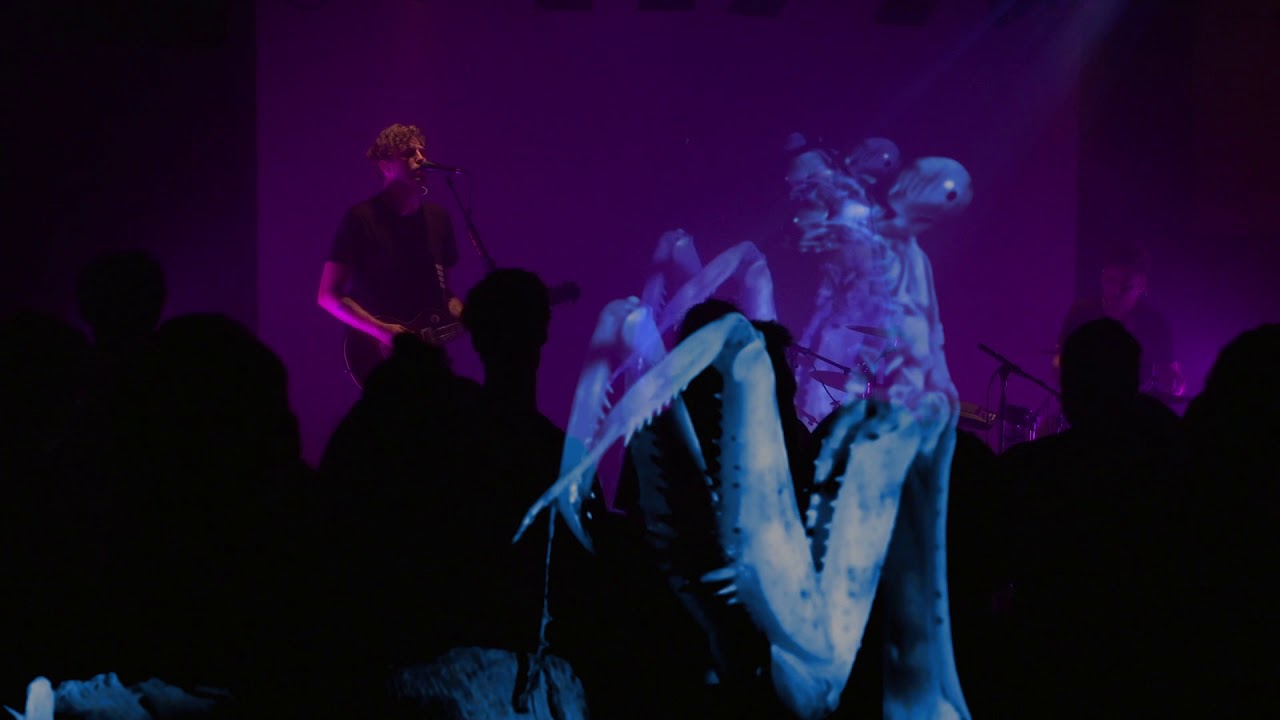 Crying Vessel - "Trust Me" Live at Rössli - October 2017