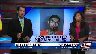 Surveillance video shows Twelve Oaks Mall jewelry store robbery suspects