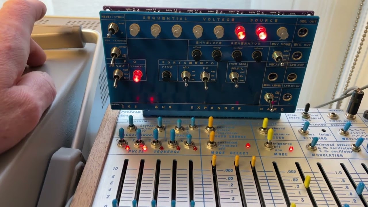 clock divider - Buchla 208 / Buchla Easel Sequencer Aux Card