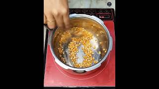 Popcorn In Cooker How To Make Popcorn Popcorn Recipe Salted Popcorn Easy Popcorn Recipe