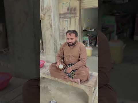 لگتا ہے خان کو چائے پسند نہیں آئی 😂😂 #funny #comedyforever #funnymoment