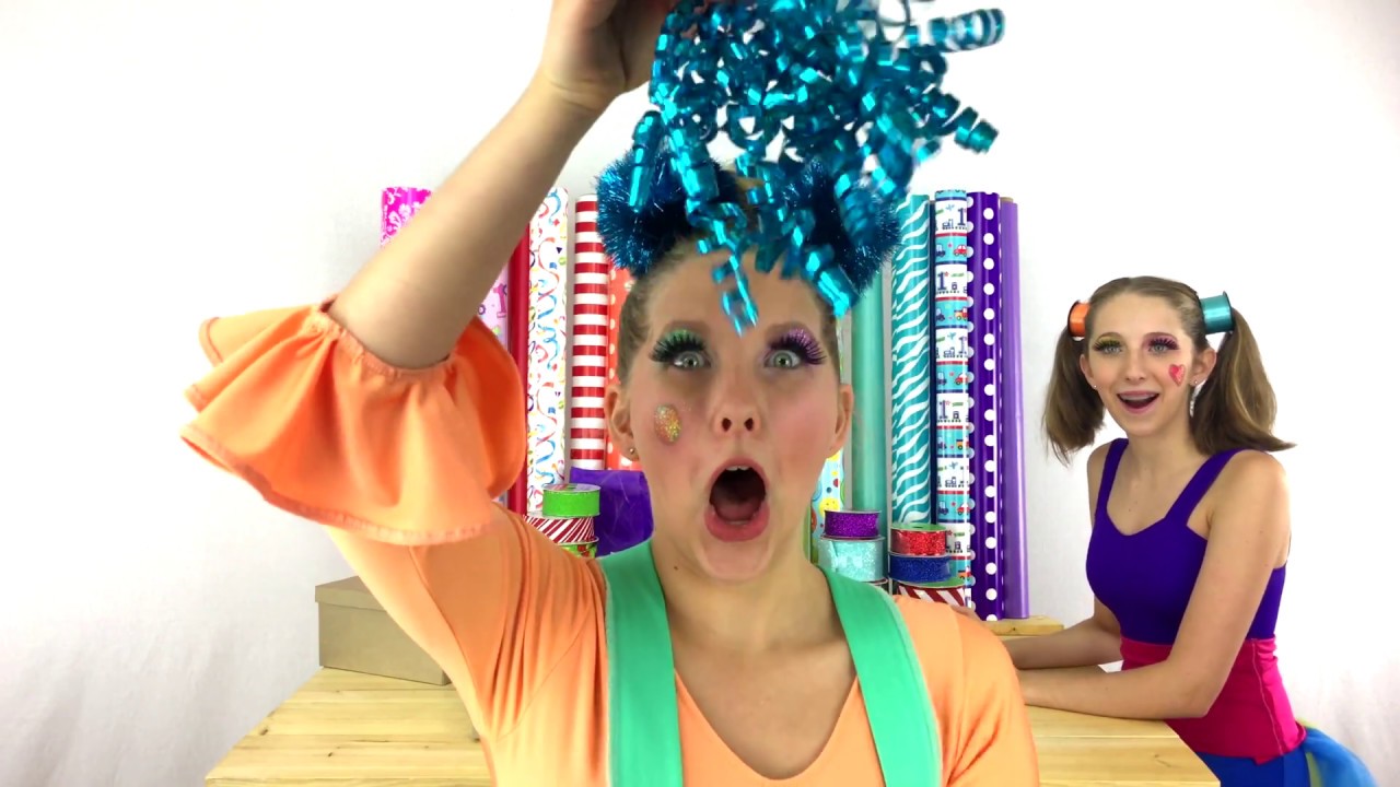 Boxing Factory and Unboxing Room with Sign Post Kids! Colorful Starfish!