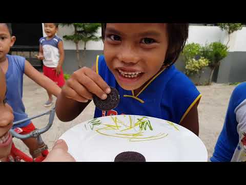 toothpaste-oreo-prank-(in-my-neighbor)