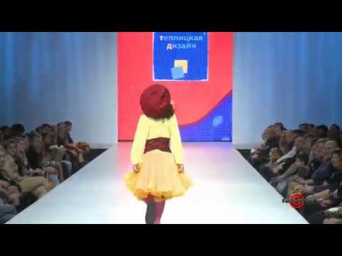 Video: Desain Teplitsksya Di Fashion Week Di Moskow