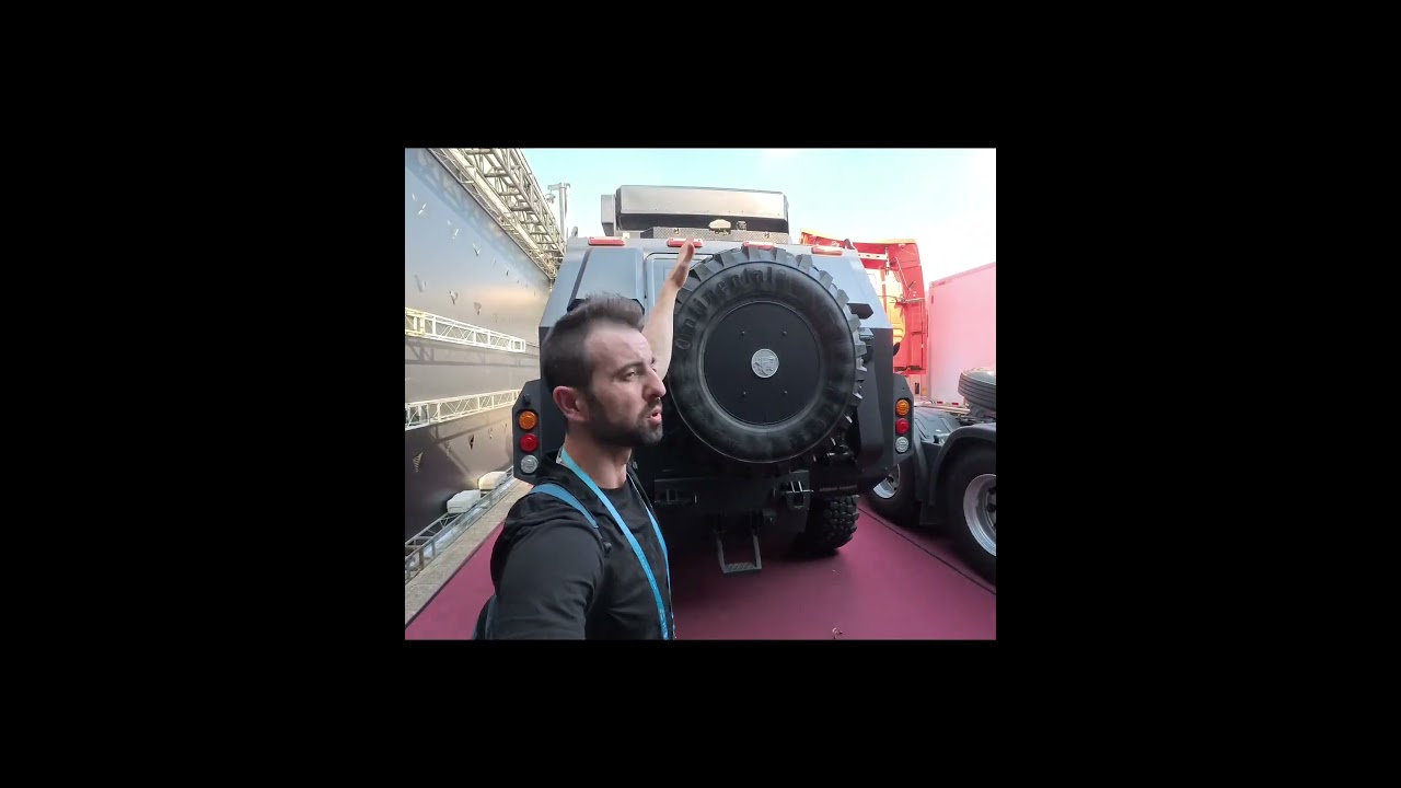 Монстр на колёсах! Полицейский броневик из Китая 