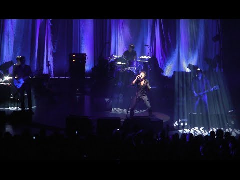 Suede - Metal Mickey - November 11,  2013 - Live in Brussels, Belgium. Bloodsports tour.