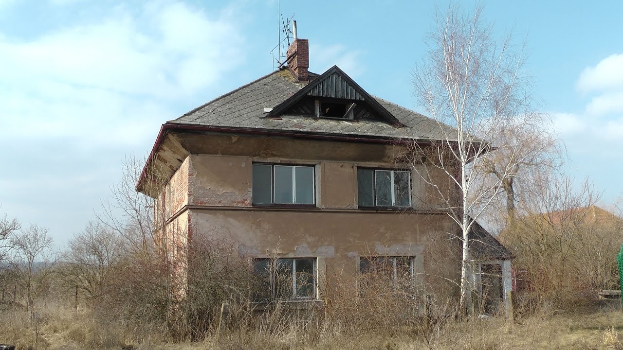 Opuštěný dům v Holohlavech