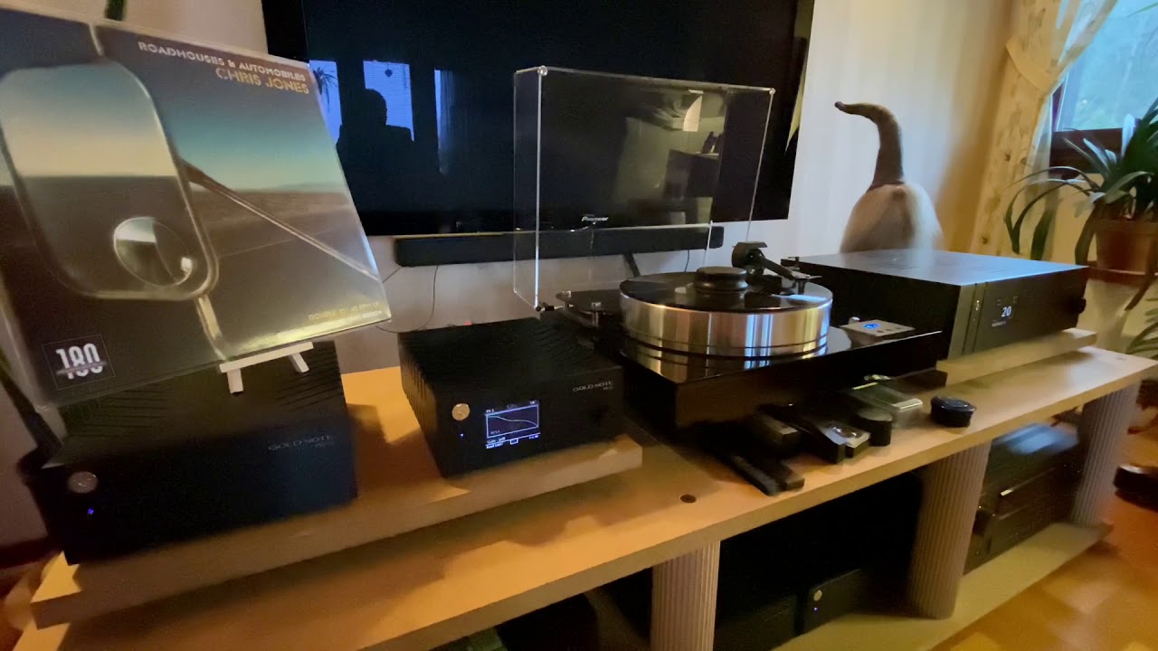 Chris Jones on Pro-Ject Xtension 10, Ortofon Cadenza Black, Gold Note P-1000, PA-10, PH-10 + PSU-10