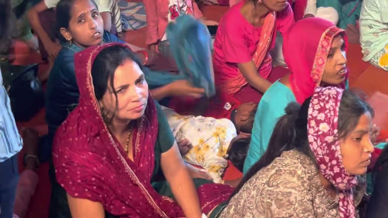 सतगुरु फ़क़ीर चंद दास जी संगत के साथ (गुरू गद्दी) रोहतक आश्रम में पहुँचे सत्संग में रात का सत्संग ||