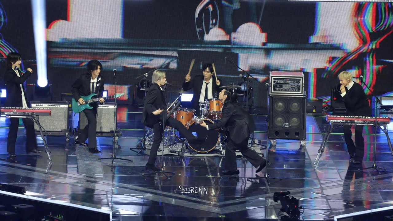 251114 KGMA Xdinary Heroes ‘INTRO+ICU’ Full Member Direct Shot