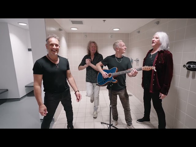 DEF LEPPARD - Behind The World Tour Episode 10: Switzerland u0026 England class=