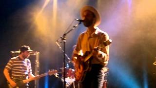 Herman Dune - Be a doll and take my heart - Le Trianon - 9 juin 2011.mp4