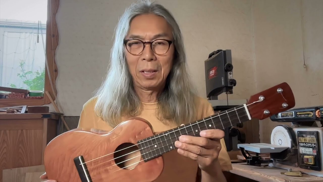 Kヤイリ ミニ・カホン 