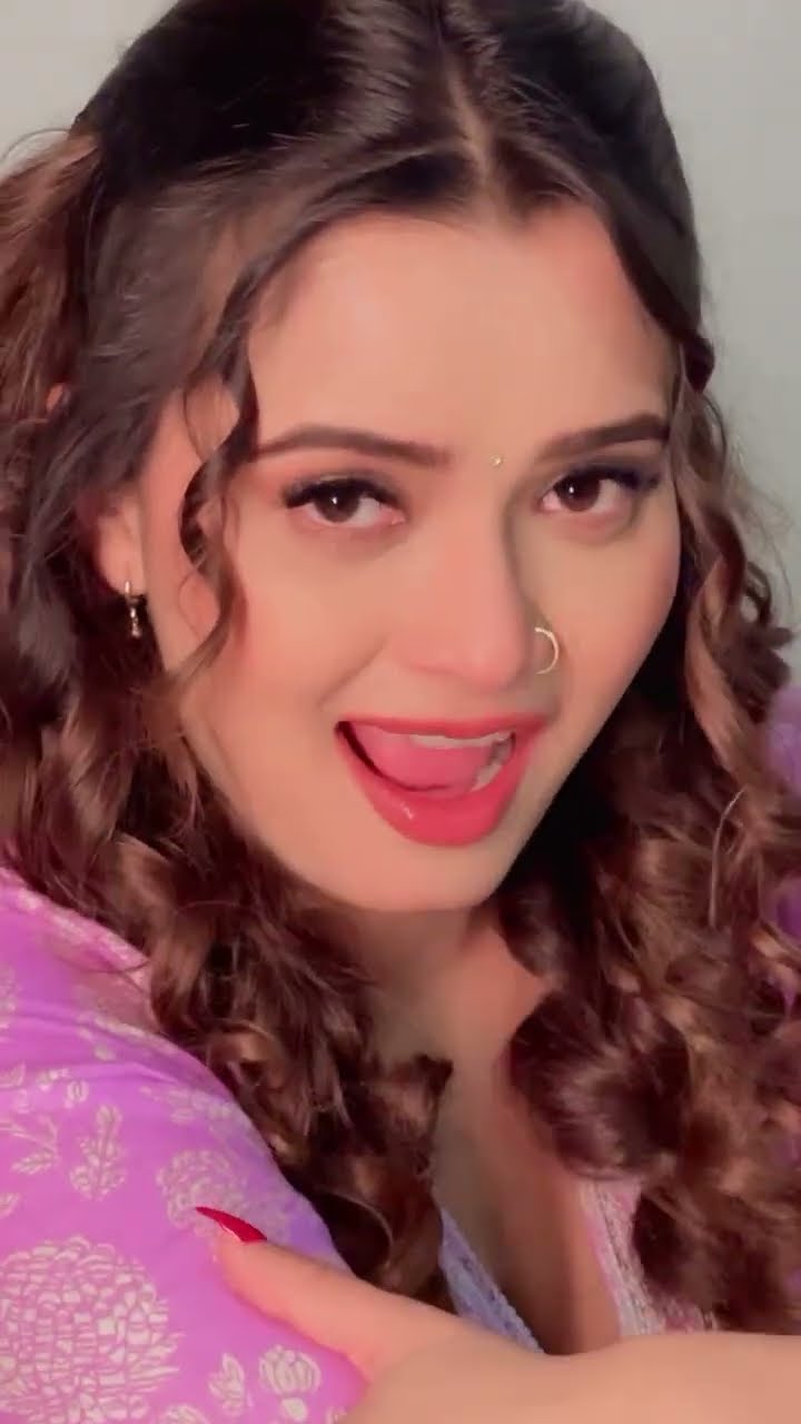 #pawansingh #neelamgiri #viralsong #जबसे देले बाड़s नथिया तू किनके #trending #shorts #bhojpurisong