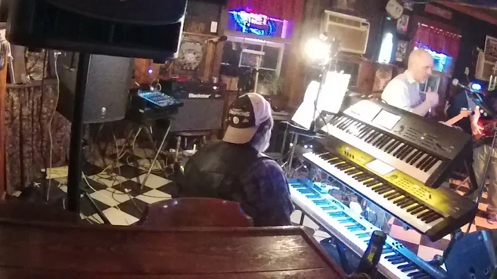 Gary Ripper bass solo with the Flight Risk Band