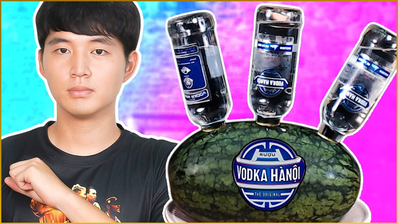 rượu vodka hà nội  Update 2022  Ăn Dưa Hấu tẩm Vodka Hà Nội | Ngâm chung Dưa Hấu và rượu Vodka Hà Nội có vị như thế nào ?