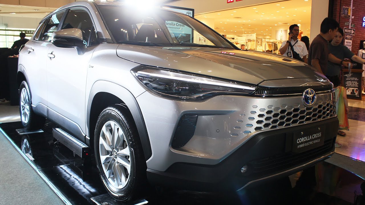 2024 Toyota Corolla Cross Hybrid G - Yes the Base Model is now a 