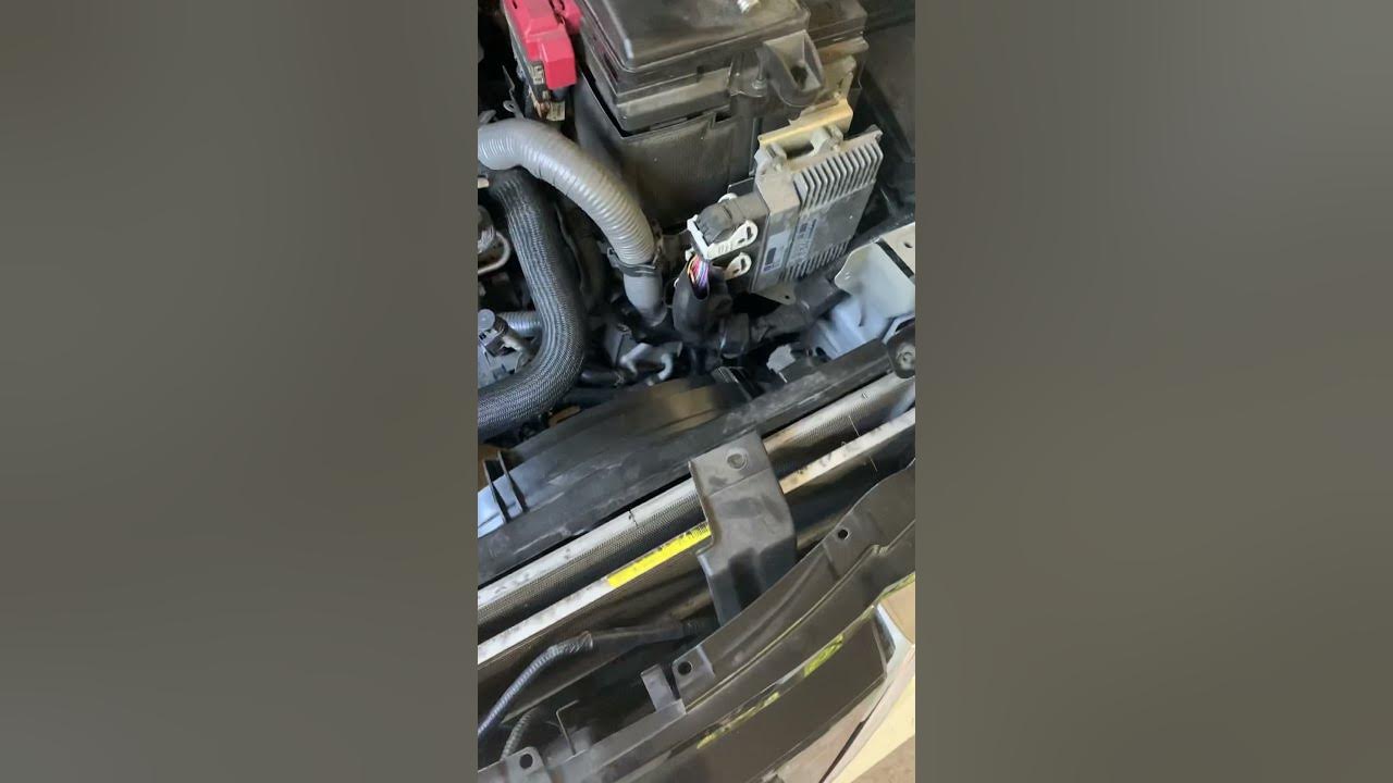 2018 Nissan Rogue Sport, Cooling fan Replacement - YouTube