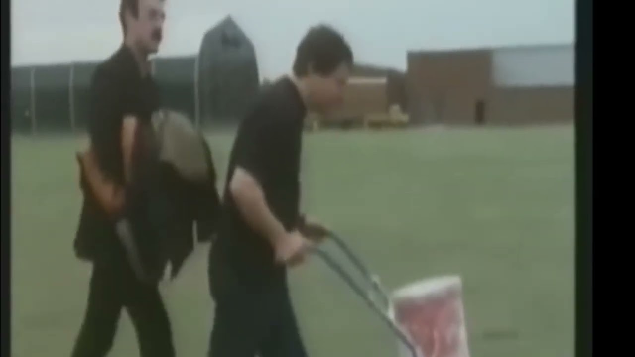 Парни из чёрной стаи. Дайте работу. Йоссер Хьюз. Бернард Хилл, покойся с миром.