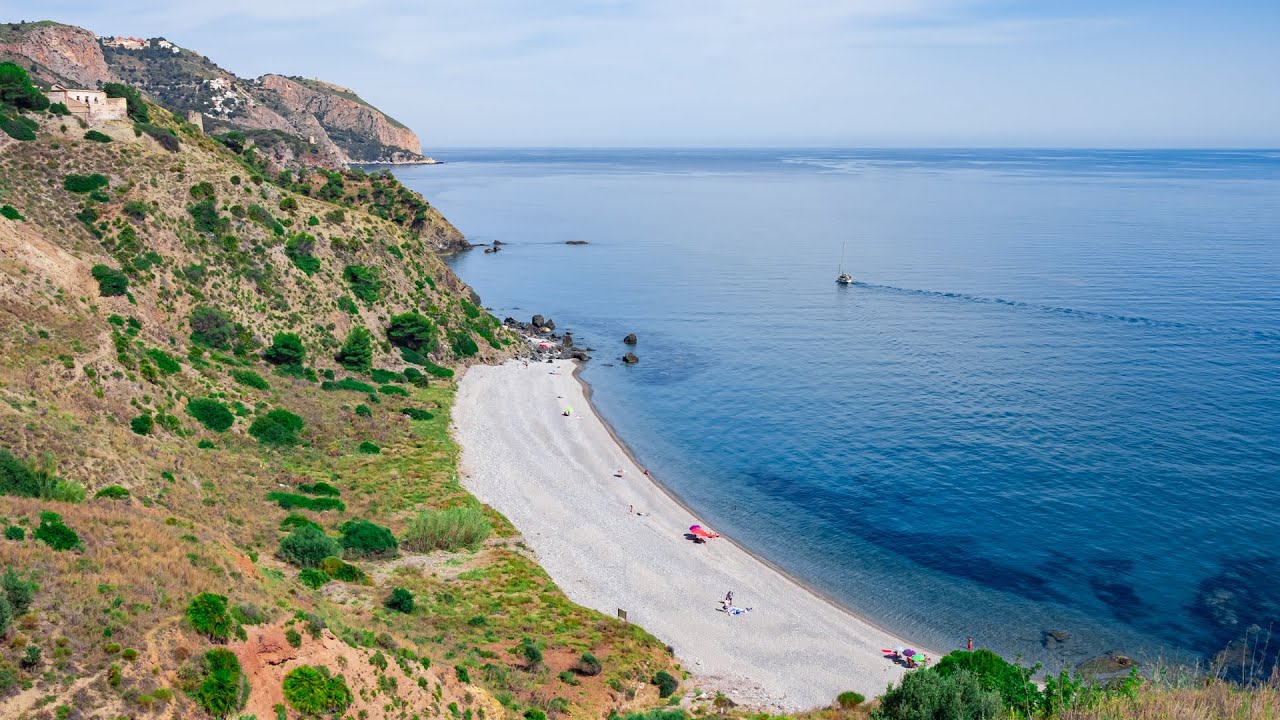 Cala Torre del Pino en Nerja, Málaga