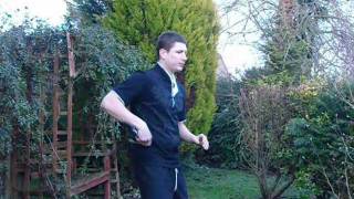 Nunchucks for beginners - Basic Hand change tutorial Ch 8.0G - Waist changes