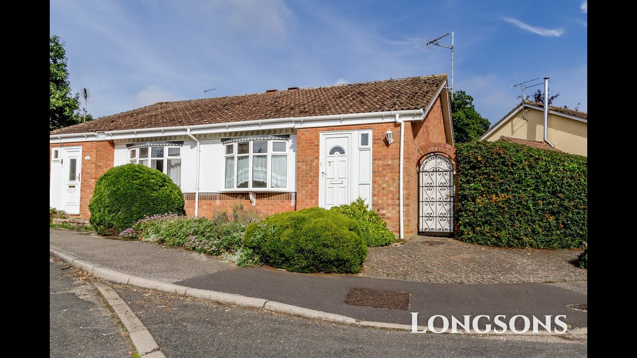 BUNGALOW TOUR UK Semidetached. For Sale £200,000 Swaffham, Norfolk