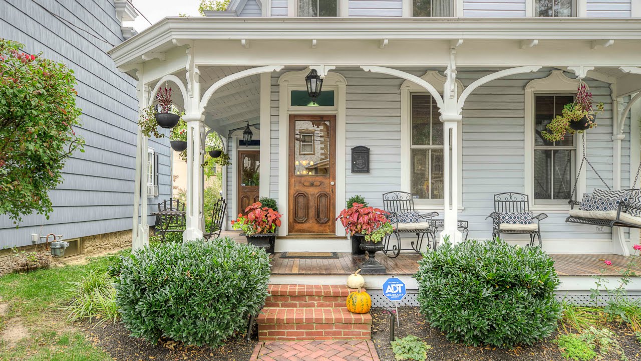 120 W Oakland Ave, Doylestown, PA 18901