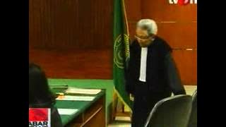 Download lagu TvOne 2402 Tersangka Tubagus Chaeri Wardana Sakit