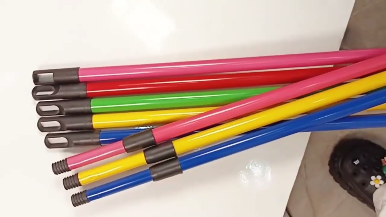 Factory Direct Colorful Telescopic Iron Mop/Broom Handle - Adjustable Length for Home Use