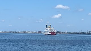 A dinner cruise in Galveston?