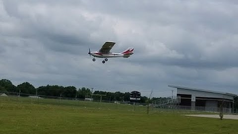 E-Flite Apprentice -  BEST LANDING YET!